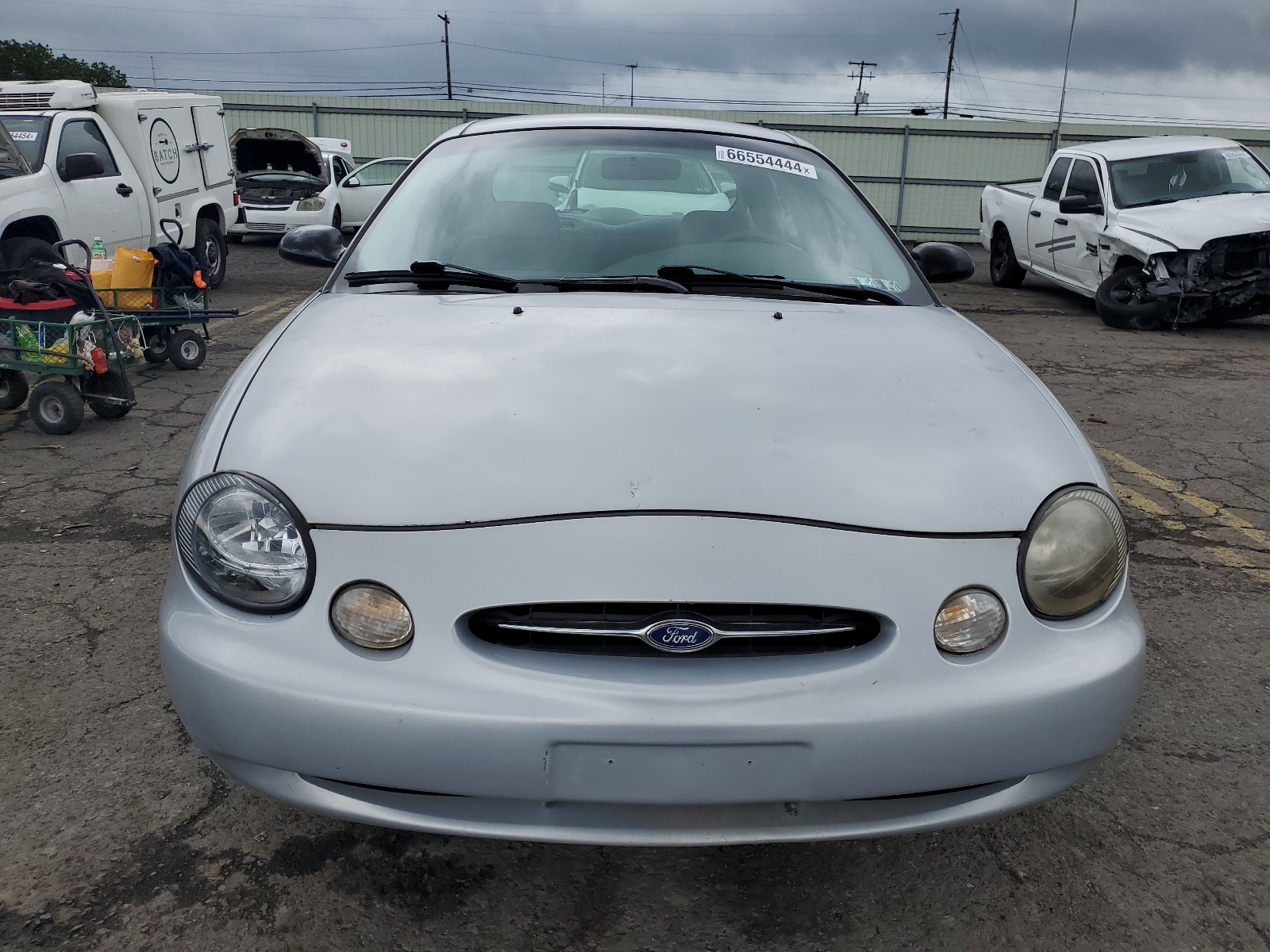 1fafp52s0wg184752 1FAFP52S0WG184752 1998 Ford Taurus Lx
