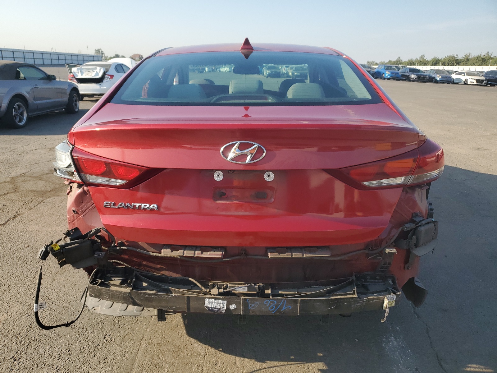 5NPD84LF3JH218052 2018 Hyundai Elantra Sel