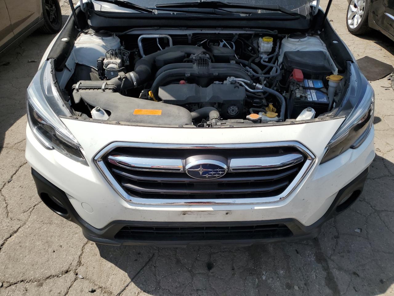 2019 Subaru Outback Touring VIN: 4S4BSATC3K3277396 Lot: 67888184