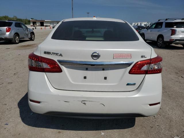 Sedans NISSAN SENTRA 2013 Biały