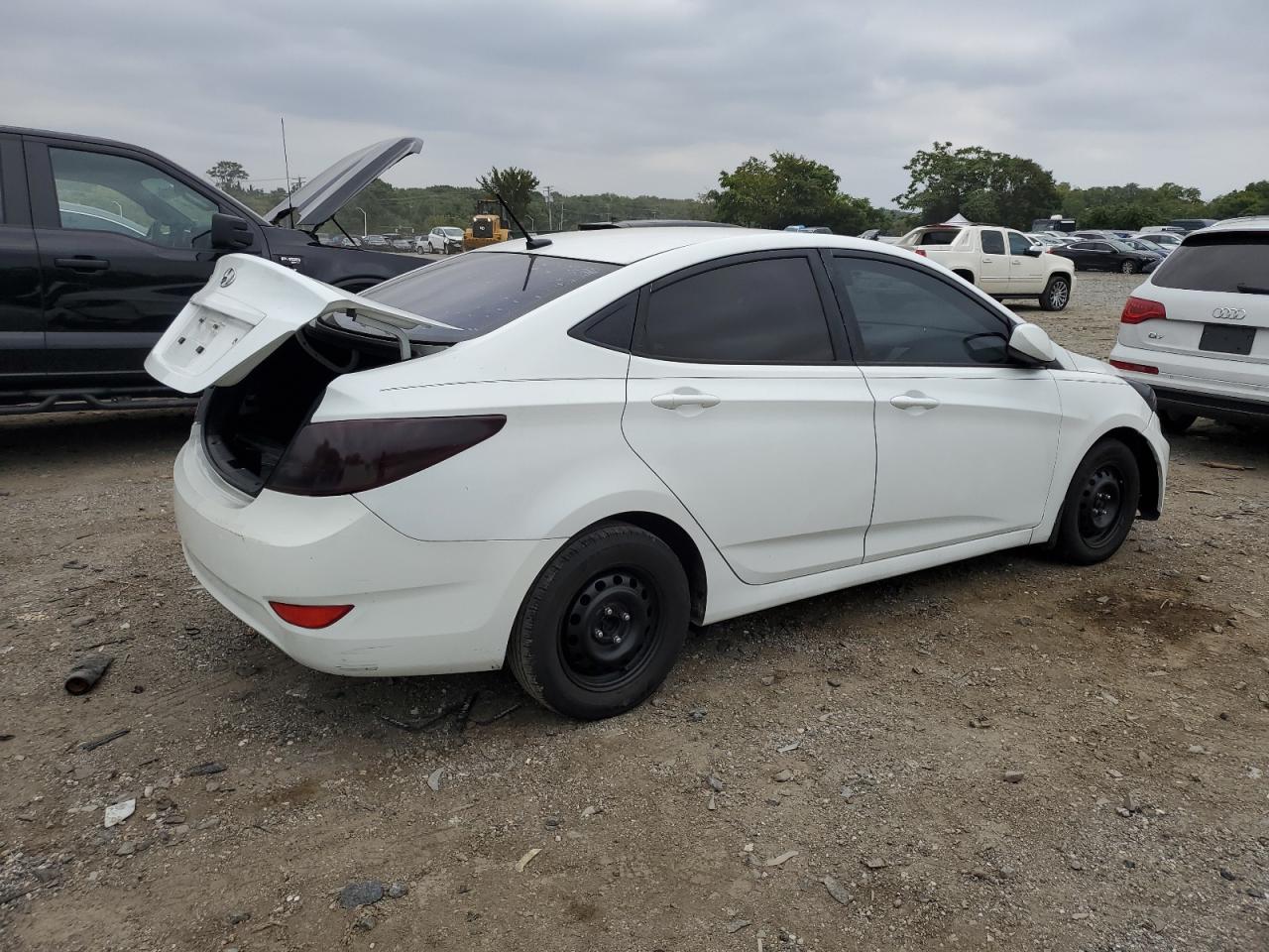 2015 Hyundai Accent Gls VIN: KMHCT4AE1FU900246 Lot: 64512844