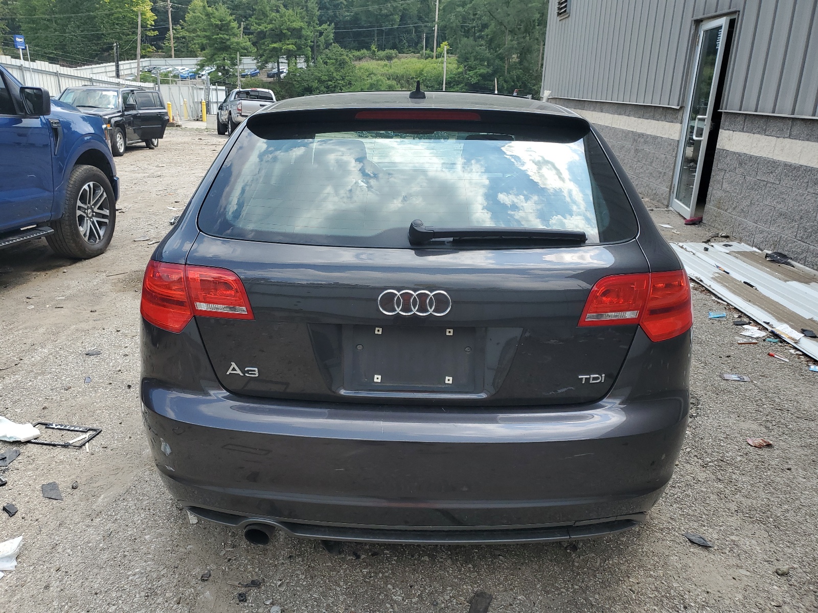 WAUKJAFM9BA035104 2011 Audi A3 Premium Plus