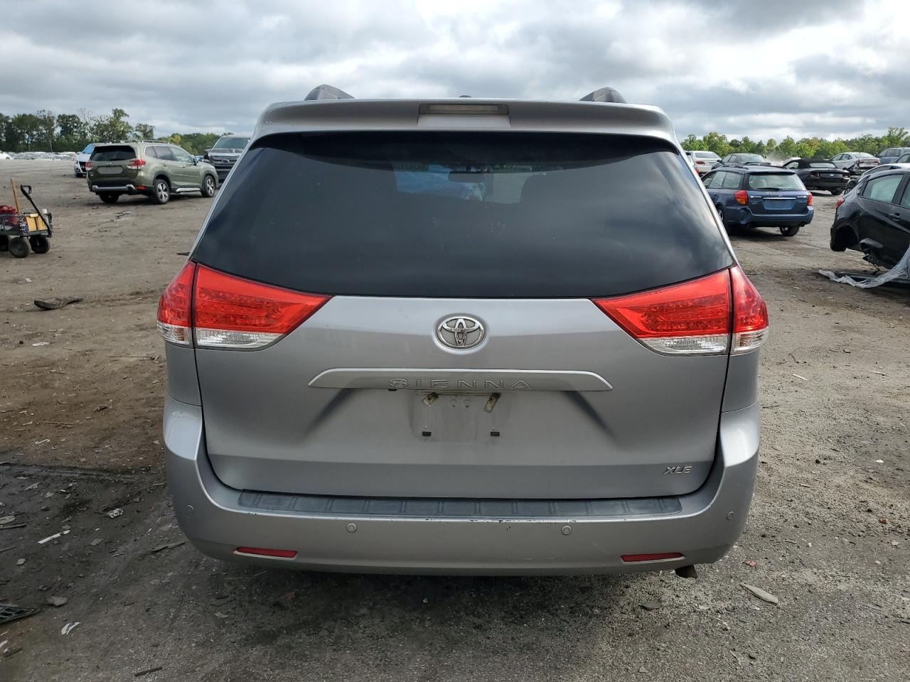 2012 Toyota Sienna Xle VIN: 5TDYK3DC5CS265212 Lot: 66267154