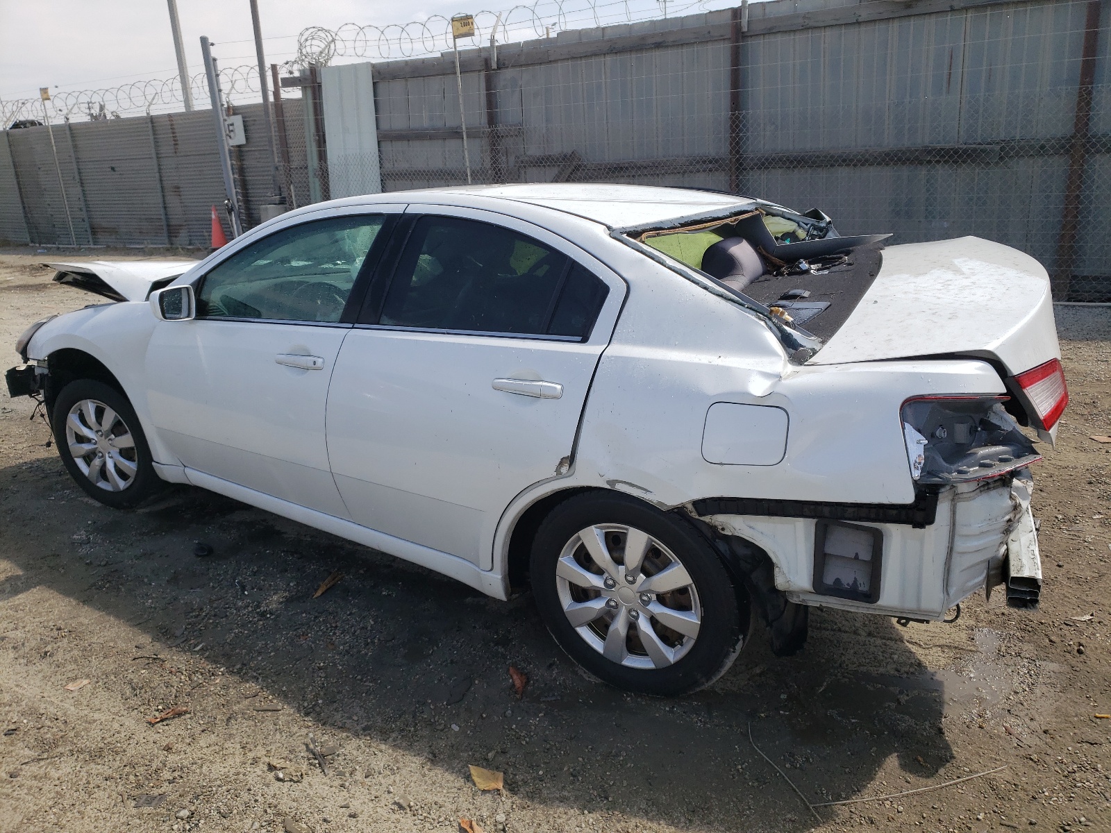 4A32B3FF2BE005753 2011 Mitsubishi Galant Es