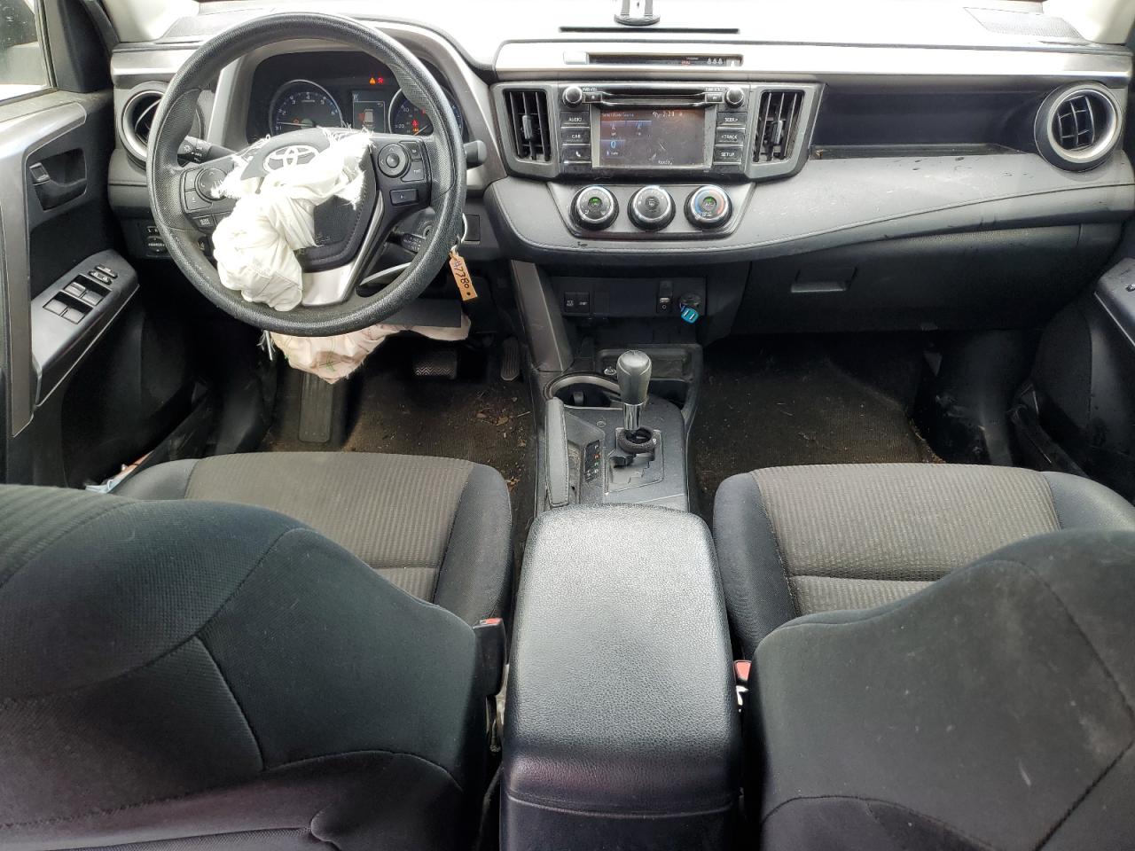 JTMZFREV3HJ128172 2017 Toyota Rav4 Le