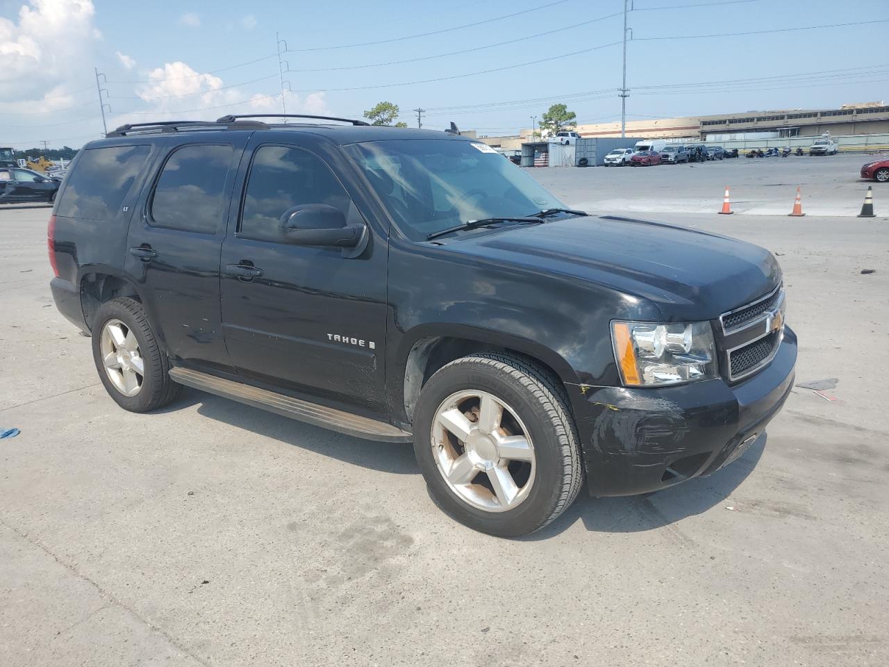 2007 Chevrolet Tahoe - Image 4