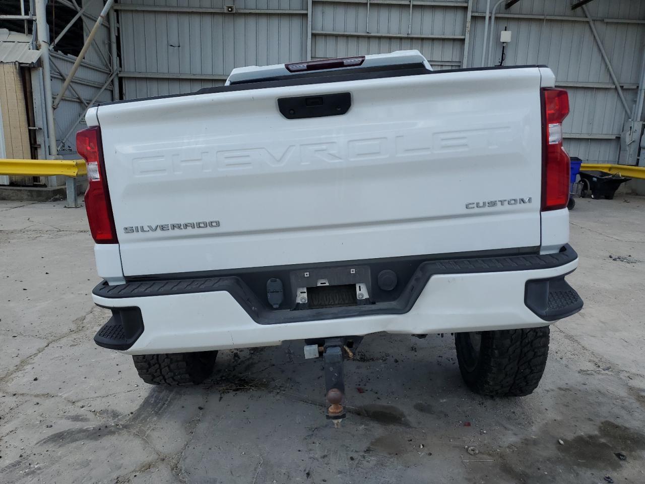 3GCPYBEK1MG337159 2021 Chevrolet Silverado K1500 Custom