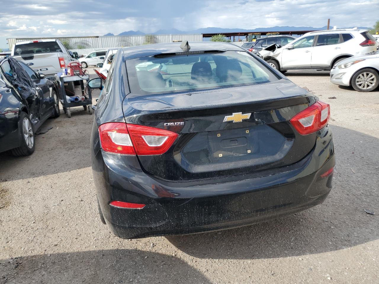 2017 Chevrolet Cruze Ls VIN: 1G1BC5SM9H7253875 Lot: 68131894