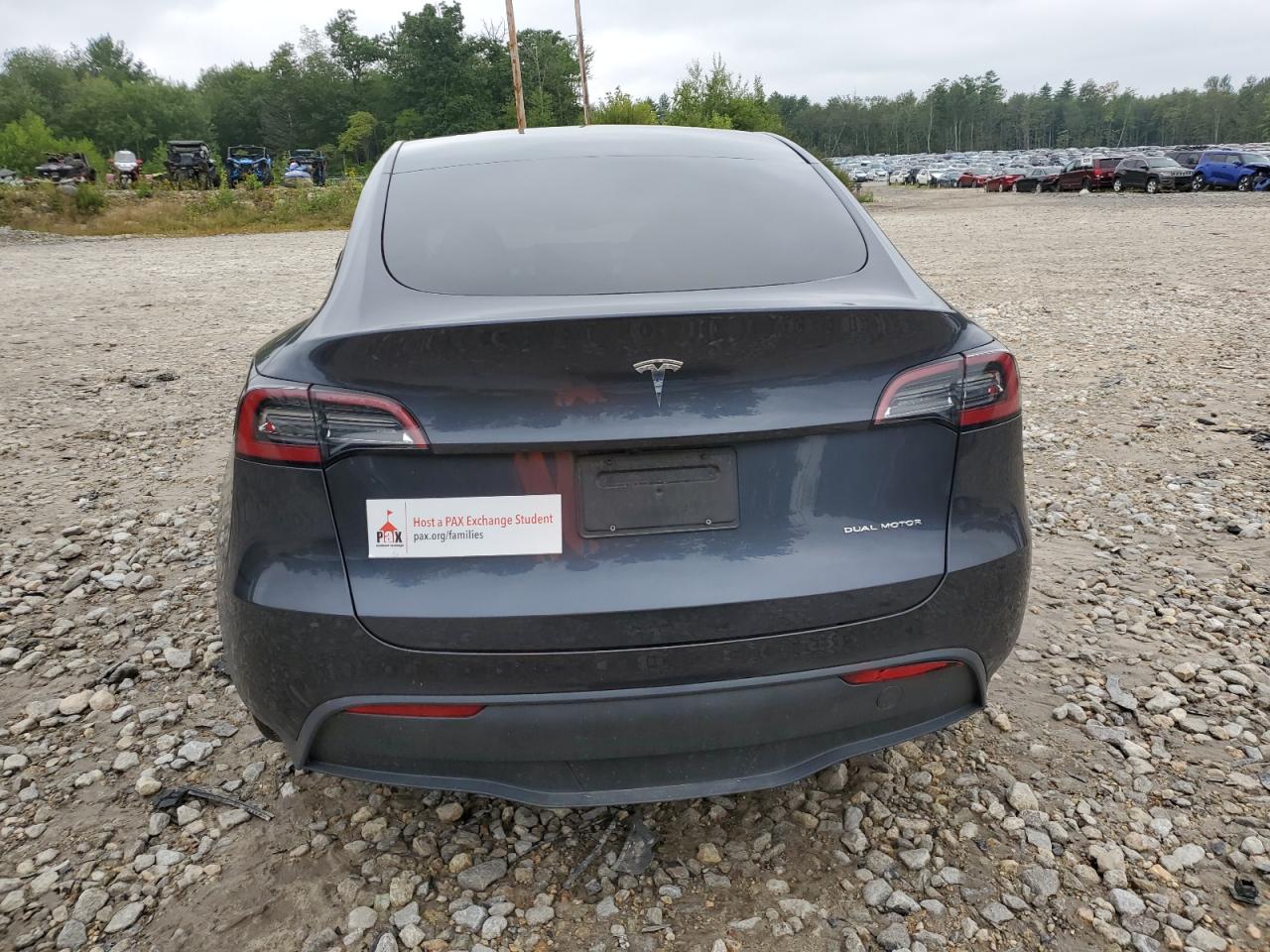 7SAYGDEE7RA241272 2024 Tesla Model Y