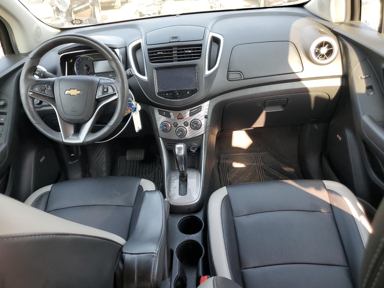 KL7CJRSB2GB746961 2016 Chevrolet Trax Ltz