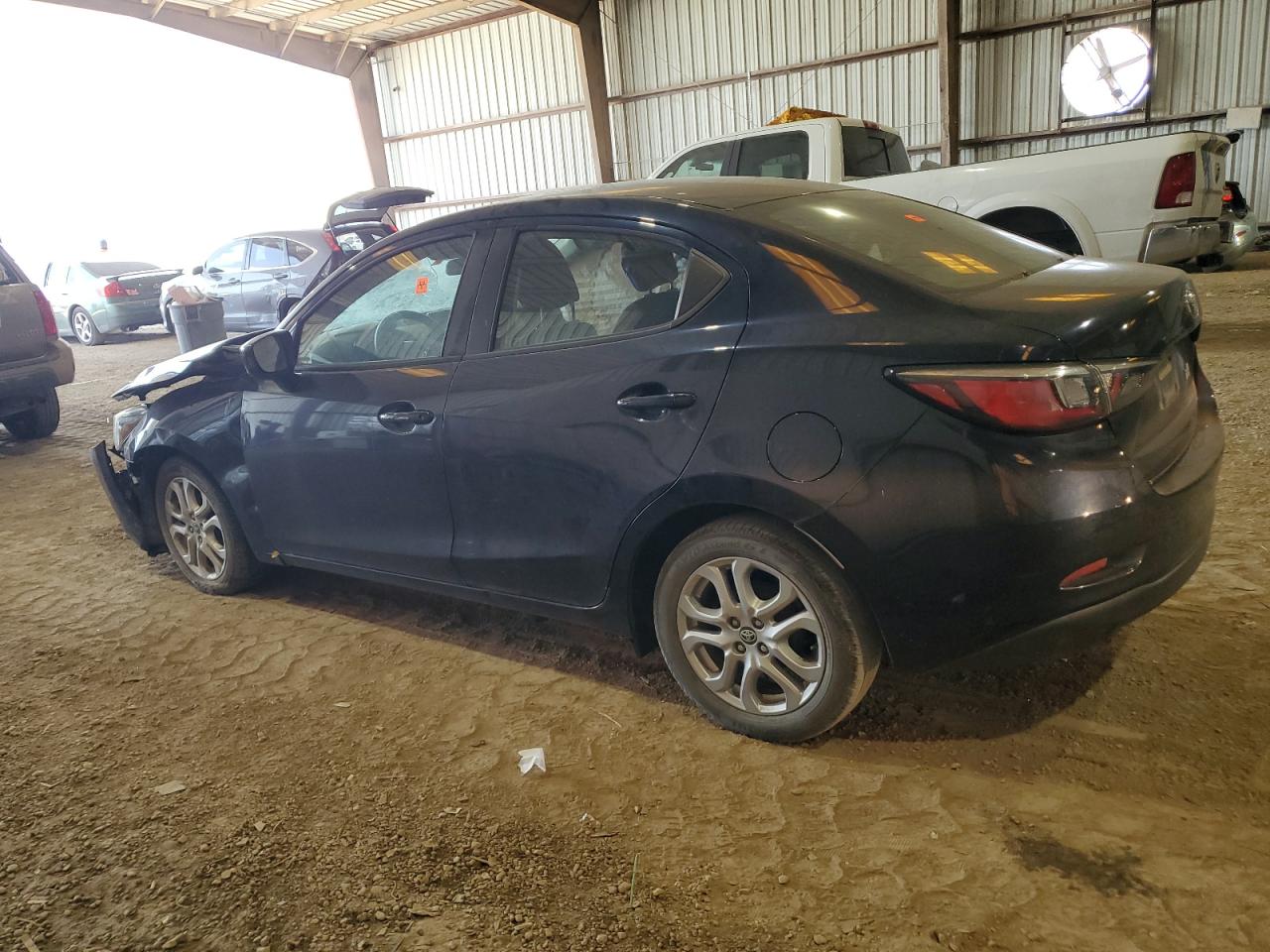 VIN 3MYDLBYV0JY314499 2018 TOYOTA YARIS no.2