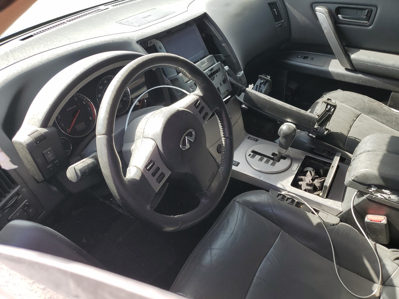 JNRAS08W94X222444 2004 Infiniti Fx35