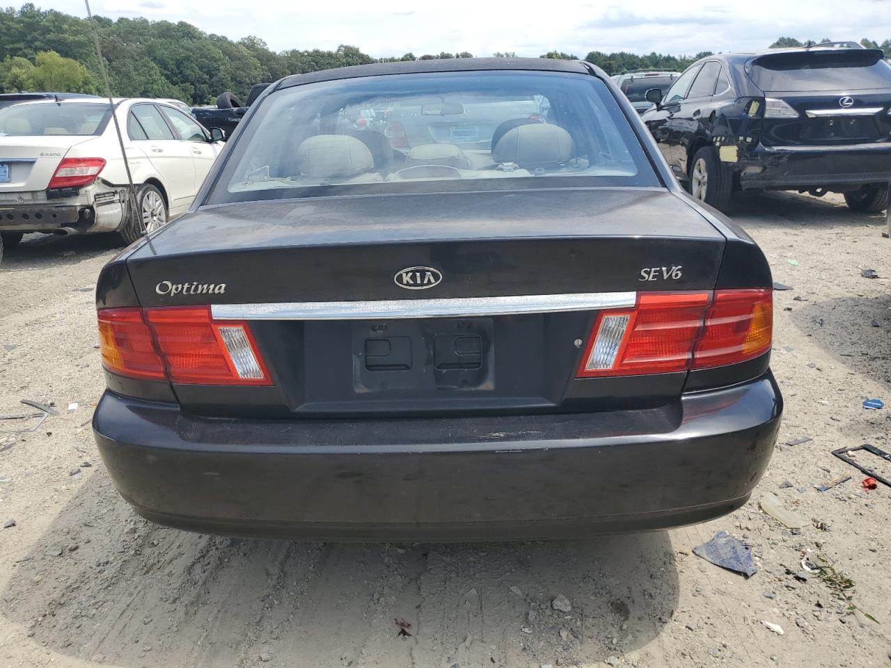 2002 Kia Optima Magentis VIN: KNAGD128025101117 Lot: 66242144