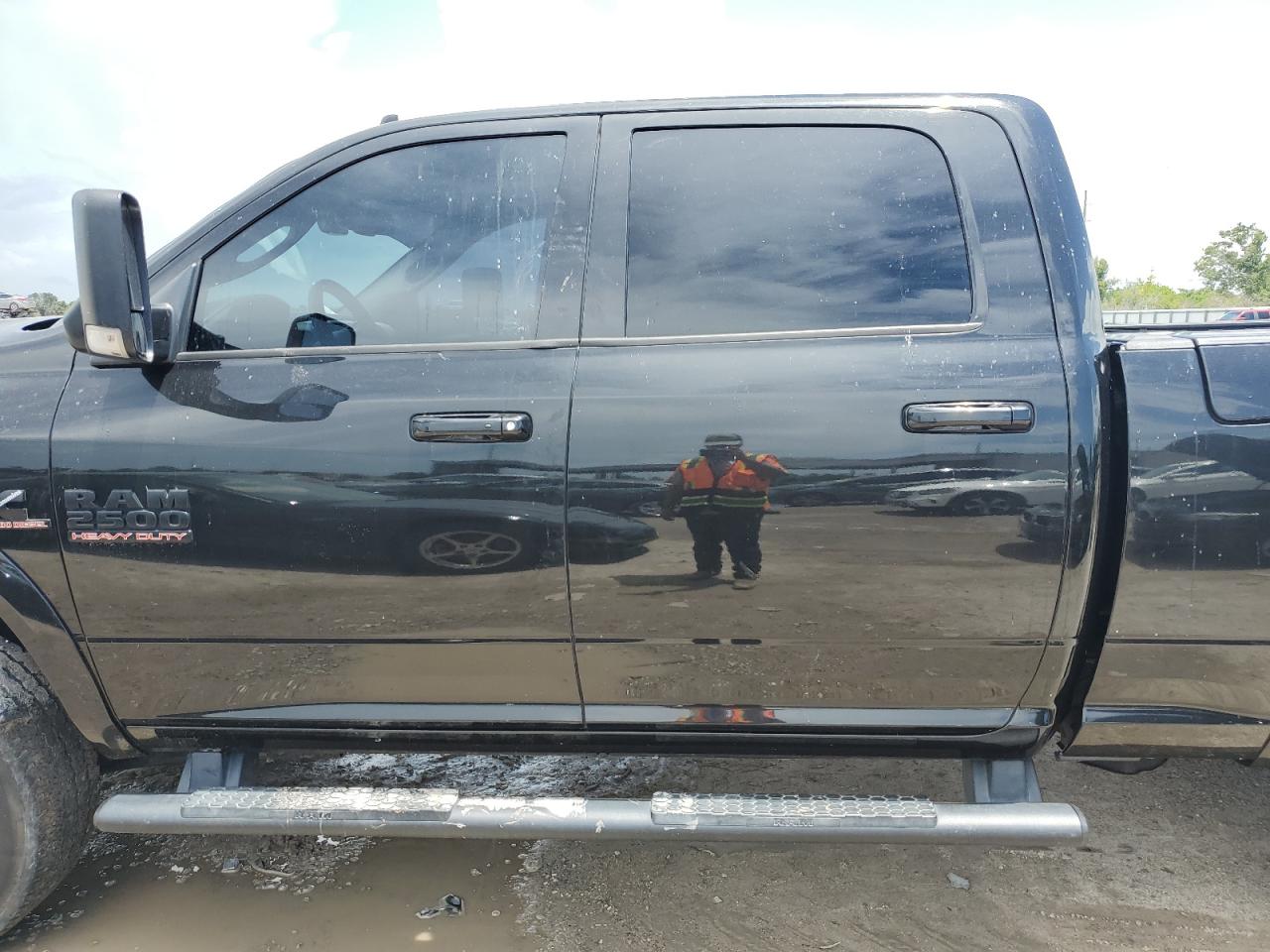 2018 Ram 2500 Laramie VIN: 3C6UR5FLXJG257791 Lot: 66718224