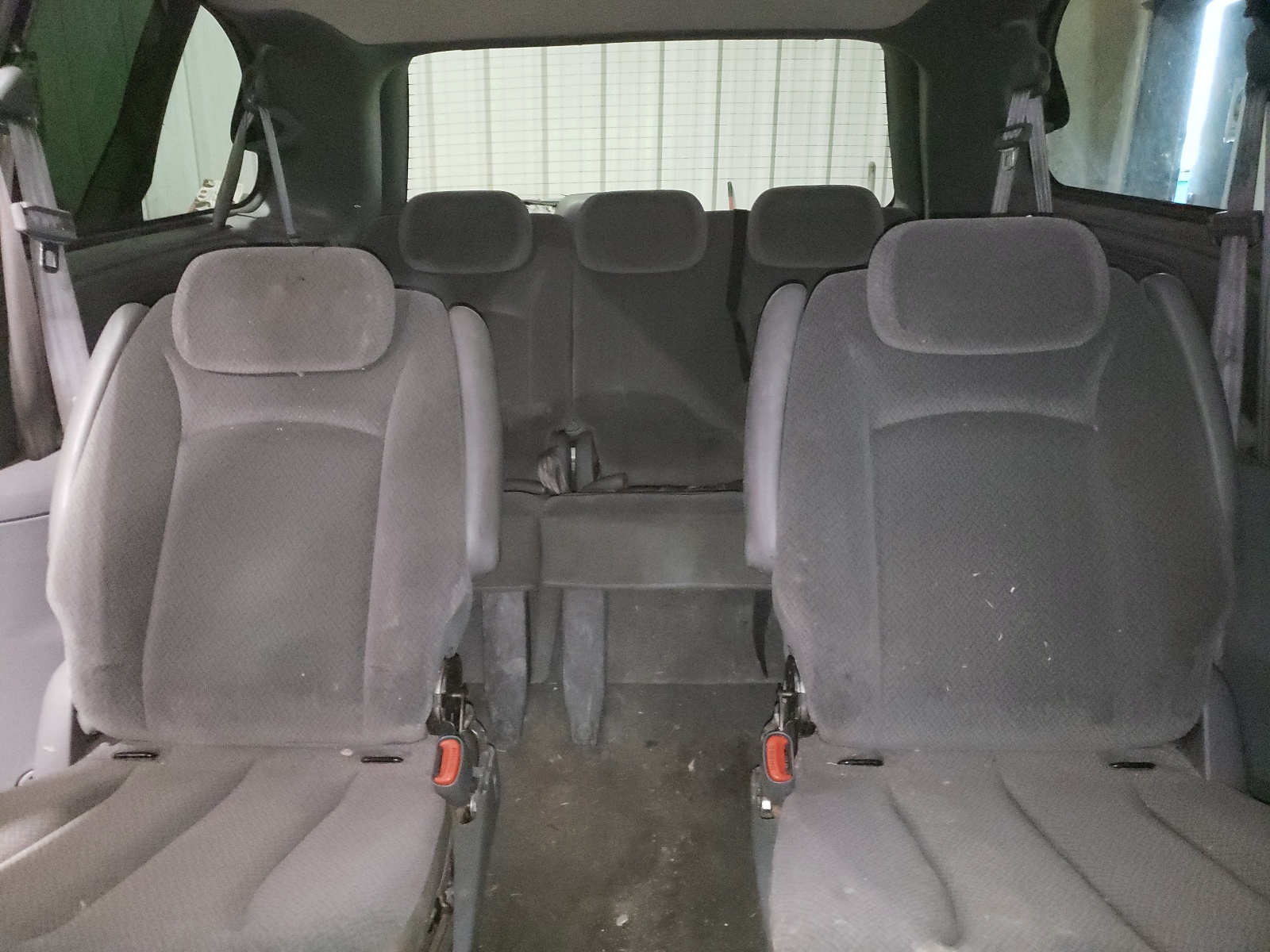 2D4GP44L85R120599 2005 Dodge Grand Caravan Sxt