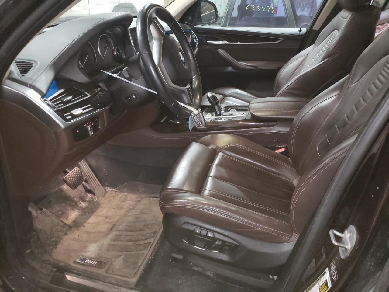 2015 BMW X5 xDrive35D VIN: 5UXKS4C58F0N05633 Lot: 65672664