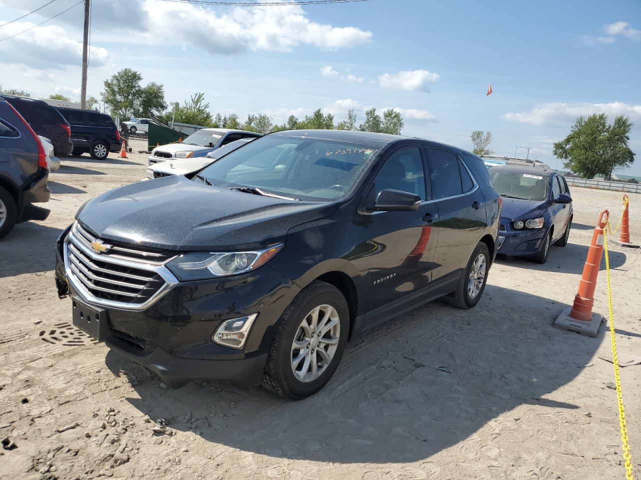 2GNAXJEV1J6258702 2018 CHEVROLET EQUINOX - Image 1