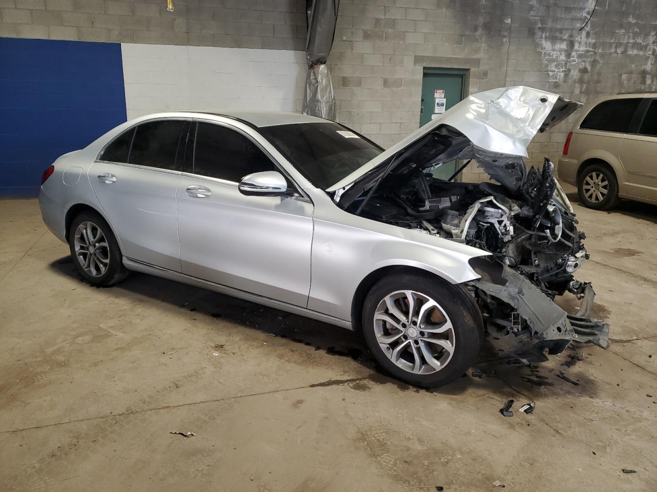 VIN 55SWF4KB0GU110412 2016 MERCEDES-BENZ C-CLASS no.4