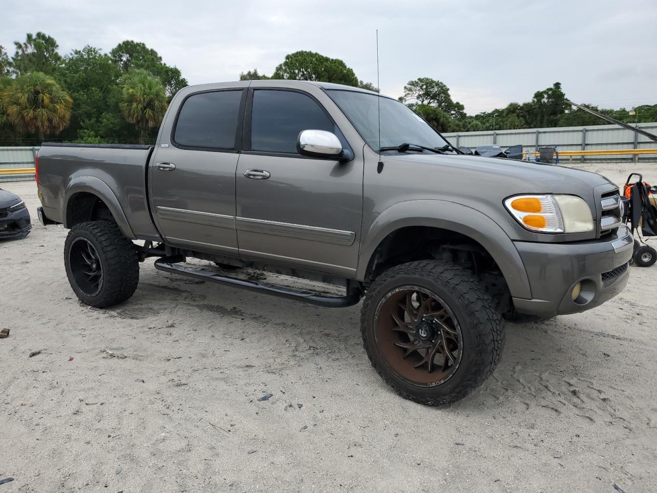 2004 Toyota Tundra Double Cab Sr5 VIN: 5TBET34134S442476 Lot: 65747174