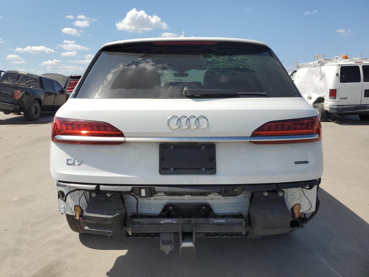 WA1LXAF73LD008314 2020 Audi Q7 Premium Plus