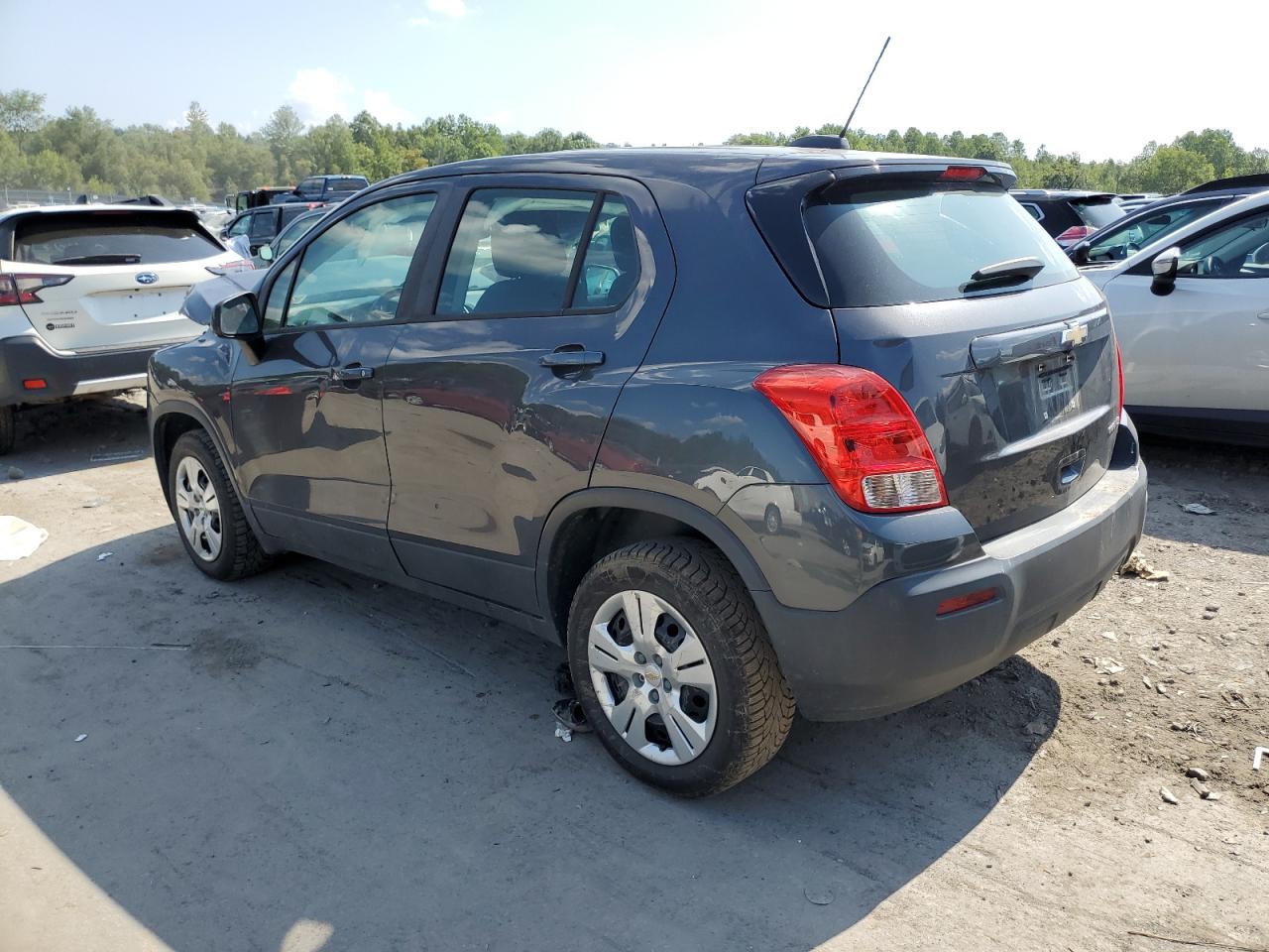2016 Chevrolet Trax - Image 2