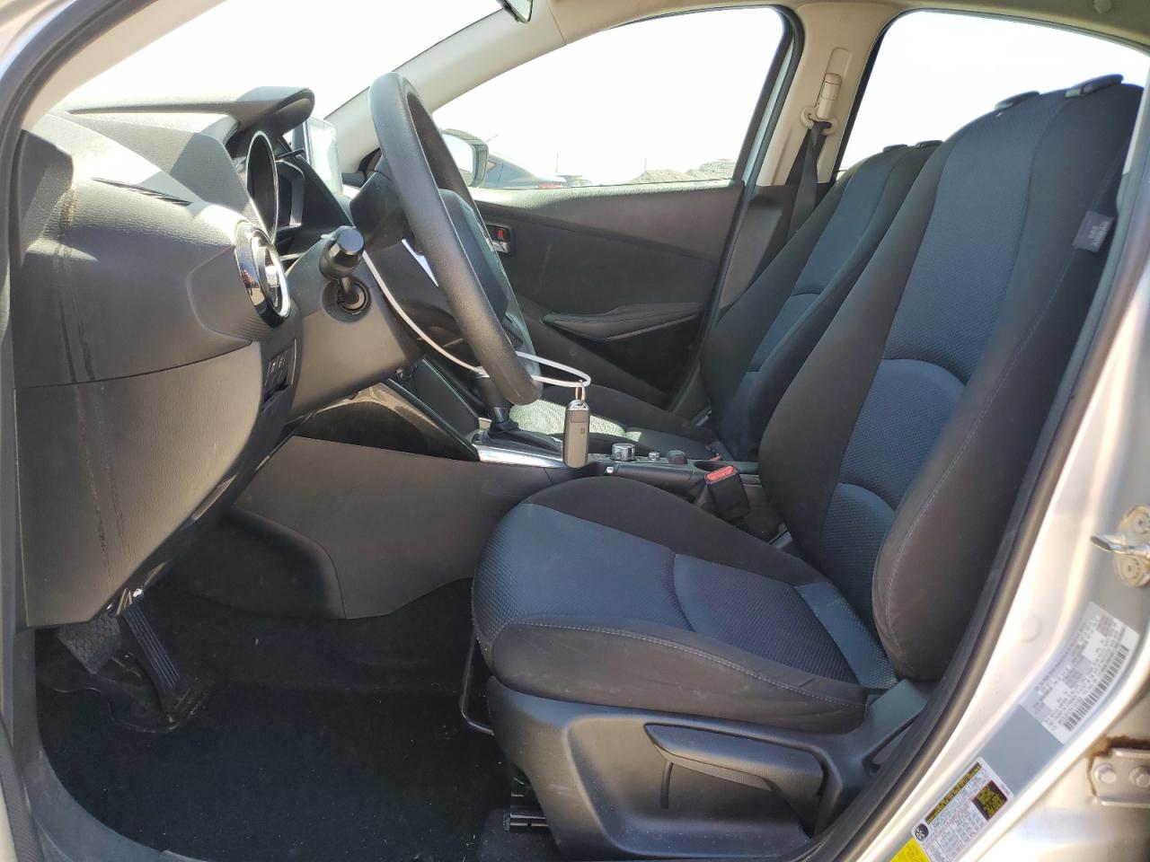 2017 Toyota Yaris Ia VIN: 3MYDLBYV7HY181993 Lot: 69435904