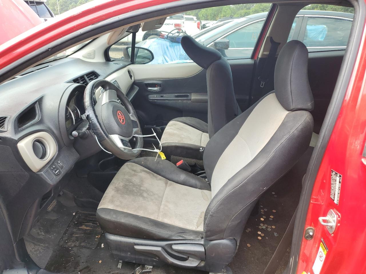 2012 Toyota Yaris - Image 7