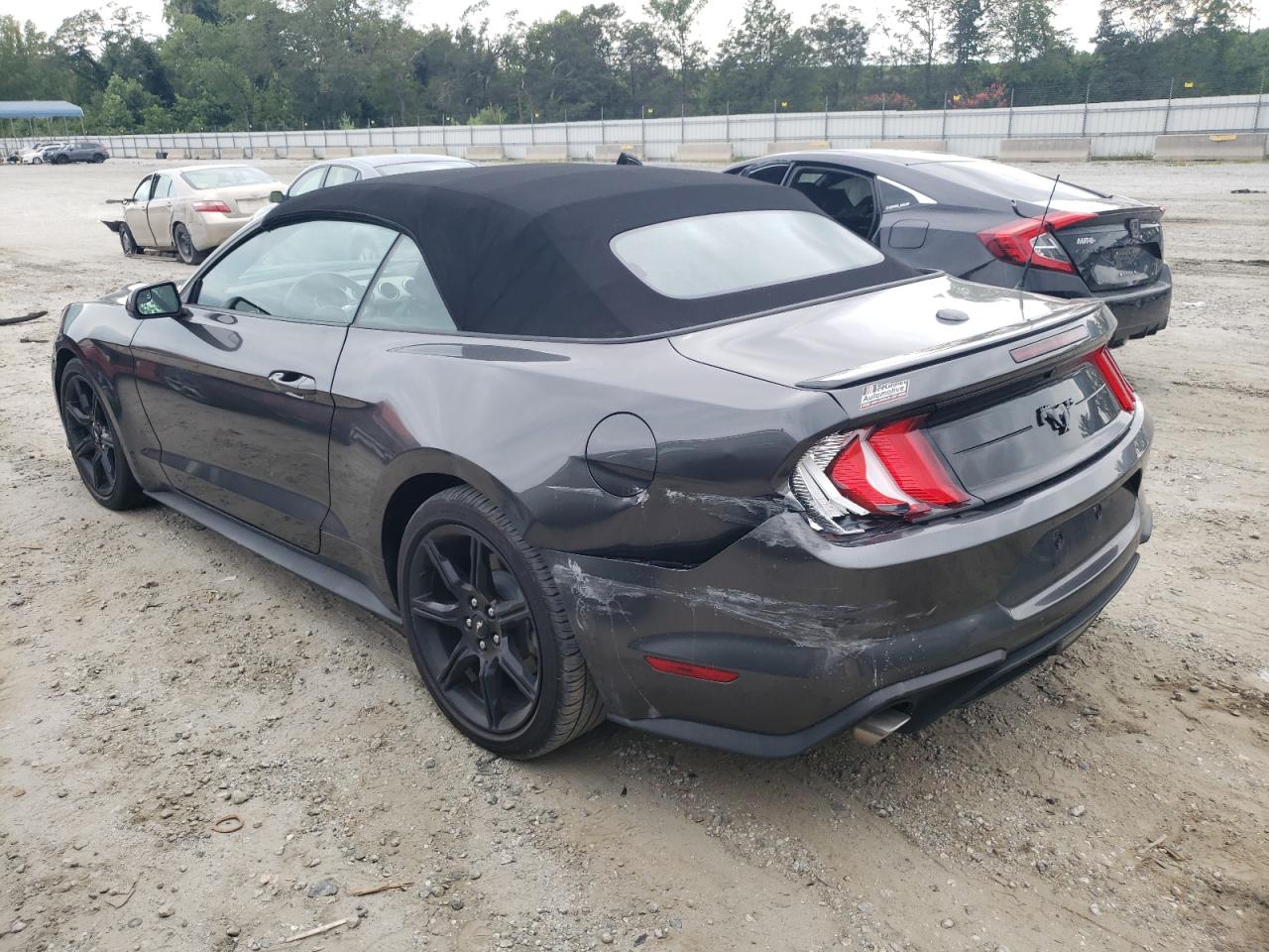 1FATP8UH8K5122821 2019 FORD MUSTANG - Image 2