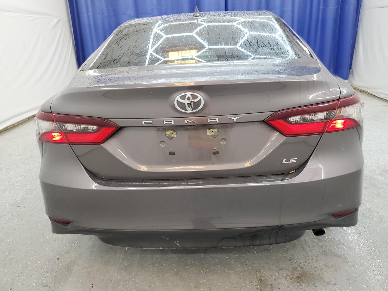 2021 Toyota Camry Le VIN: 4T1C11AKXMU551210 Lot: 65105134