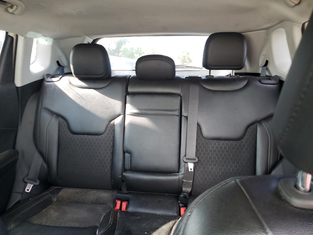 2018 Jeep Compass Latitude VIN: 3C4NJDBBXJT115007 Lot: 66905064