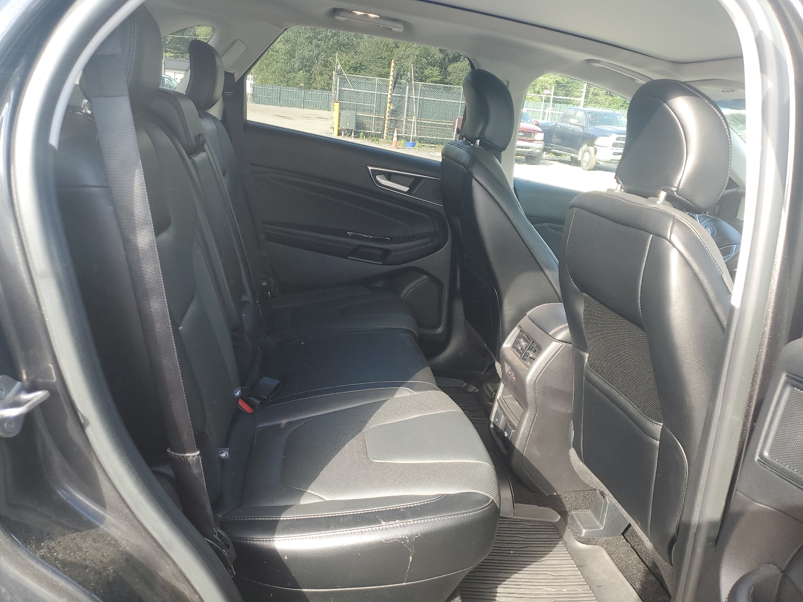 2FMPK4K83JBC50279 2018 Ford Edge Titanium