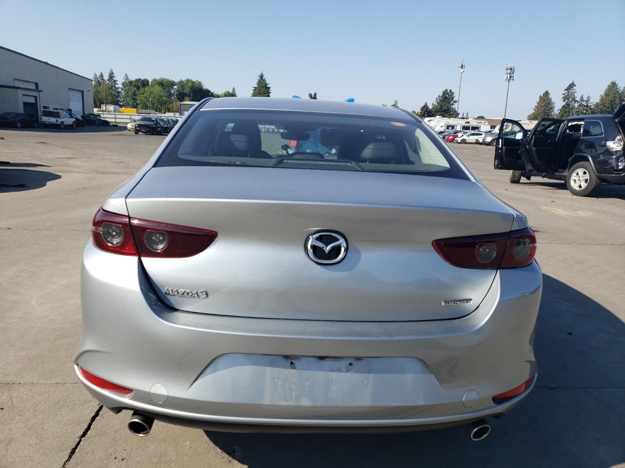 2020 Mazda 3 Select VIN: JM1BPACL8L1175191 Lot: 65681604