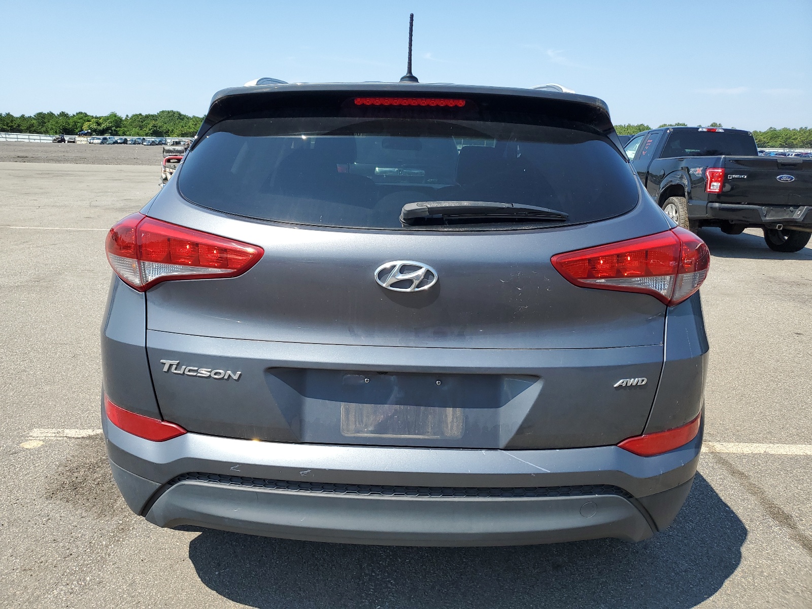 2016 Hyundai Tucson Limited vin: KM8J3CA40GU186037