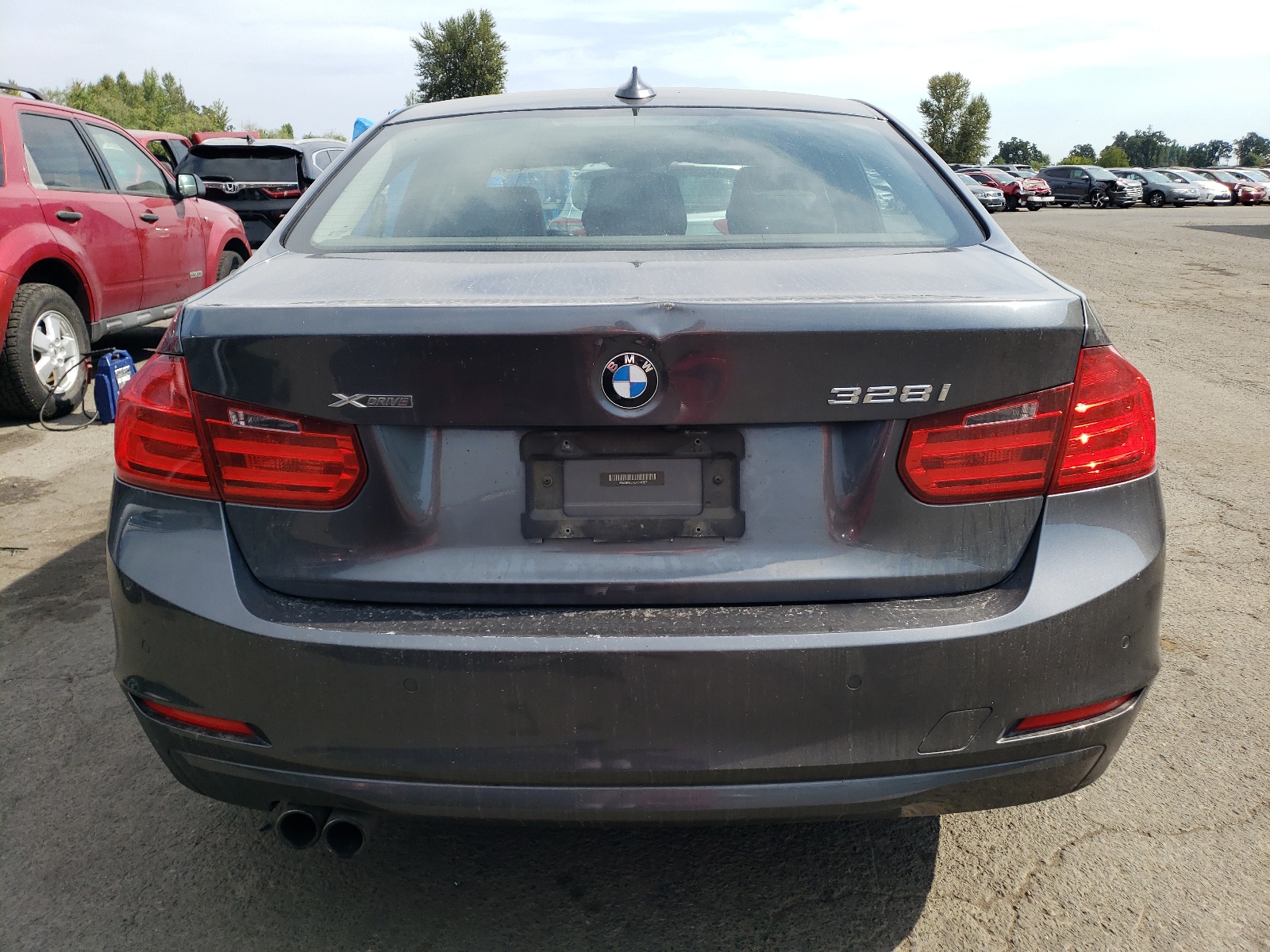 2014 BMW 328 Xi Sulev vin: WBA3B5C51EP544367