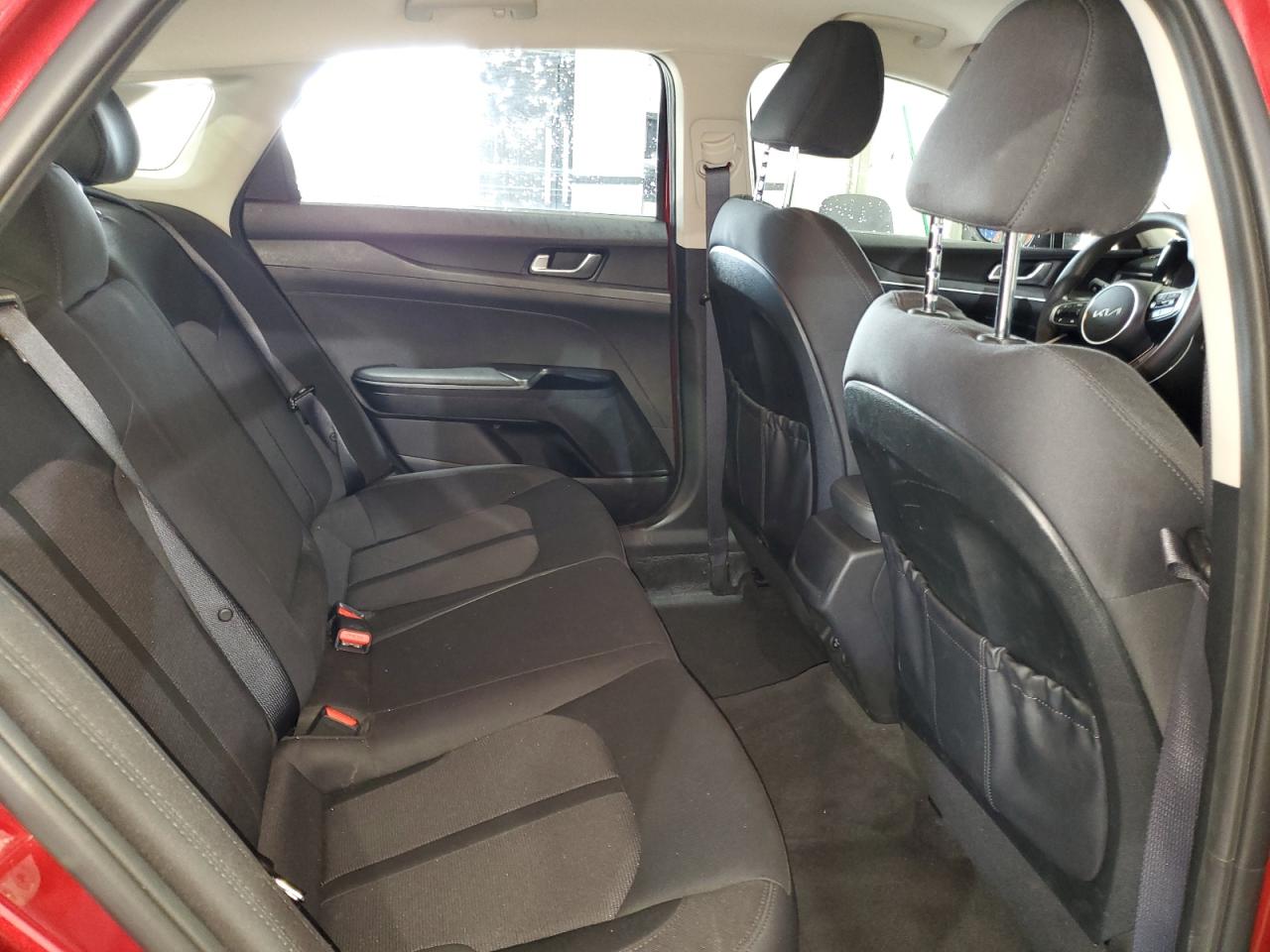 2023 Kia K5 - Image 10