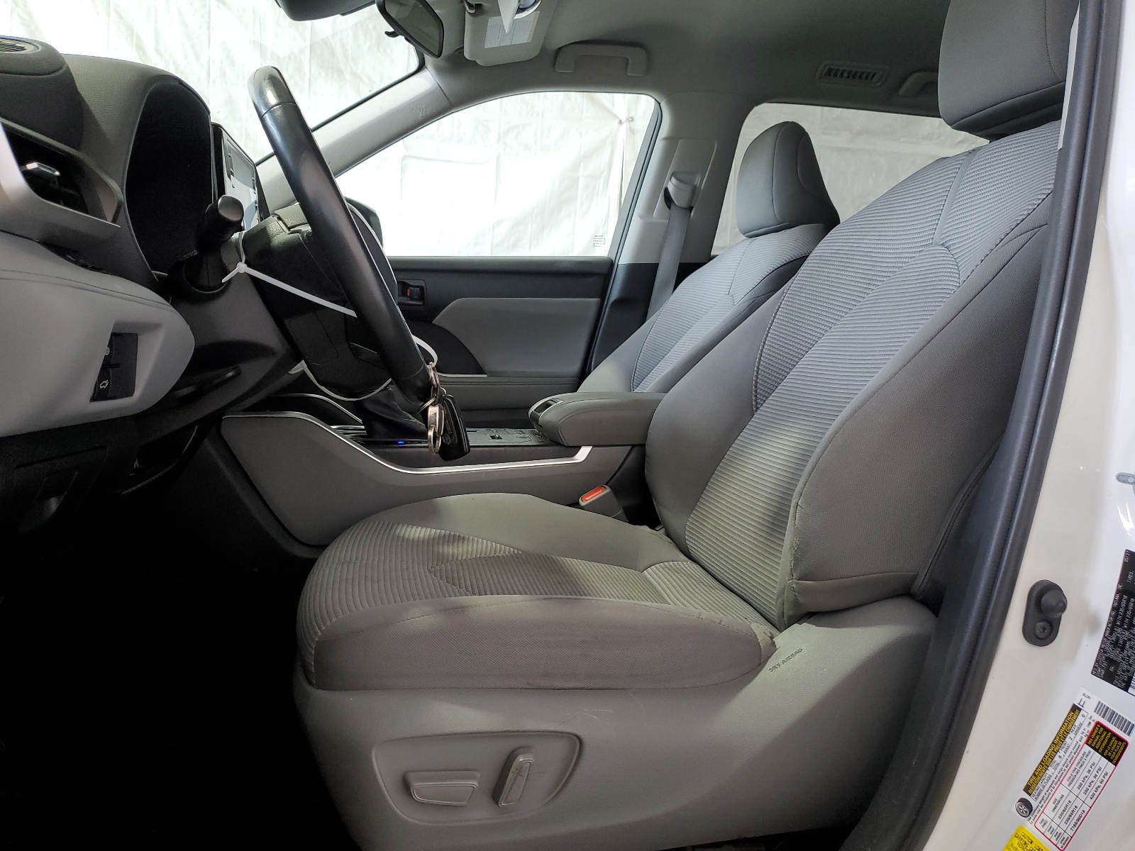 5TDBBRCH5MS049304 2021 Toyota Highlander Hybrid Le