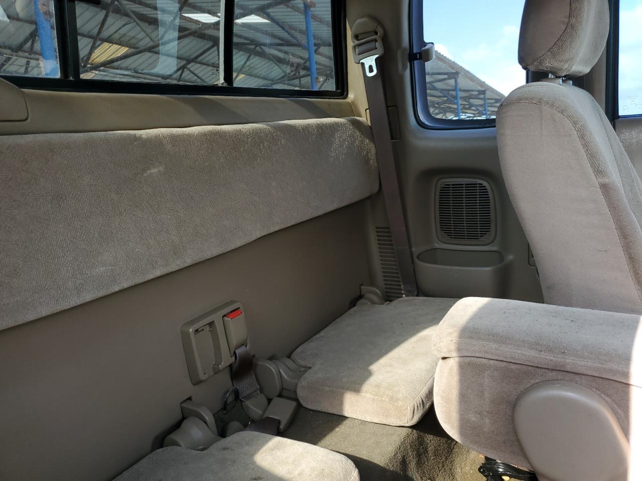 2002 Toyota Tacoma Xtracab VIN: 5TEWM72N82Z029877 Lot: 68259544