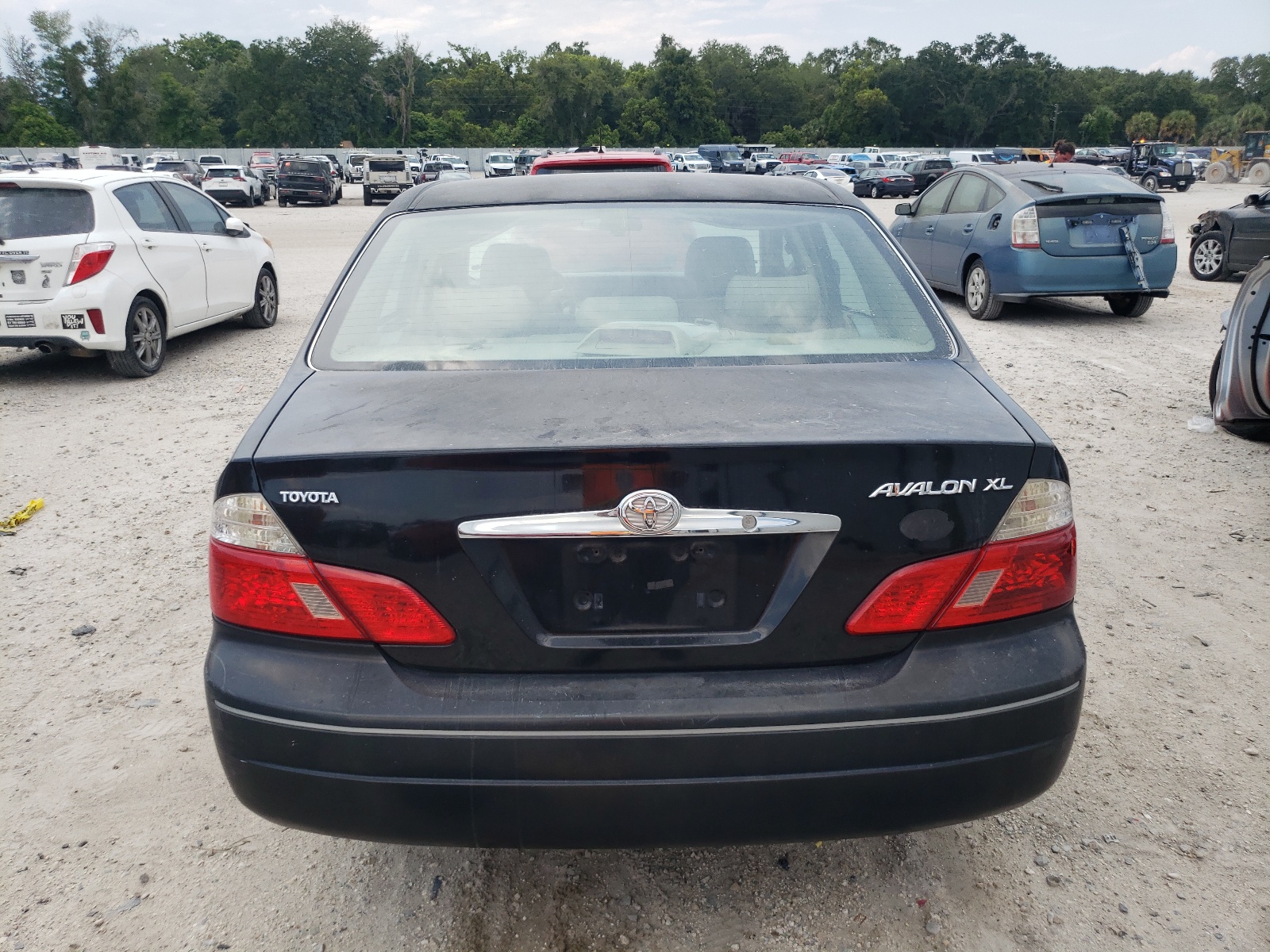 4T1BF28B44U374209 2004 Toyota Avalon Xl