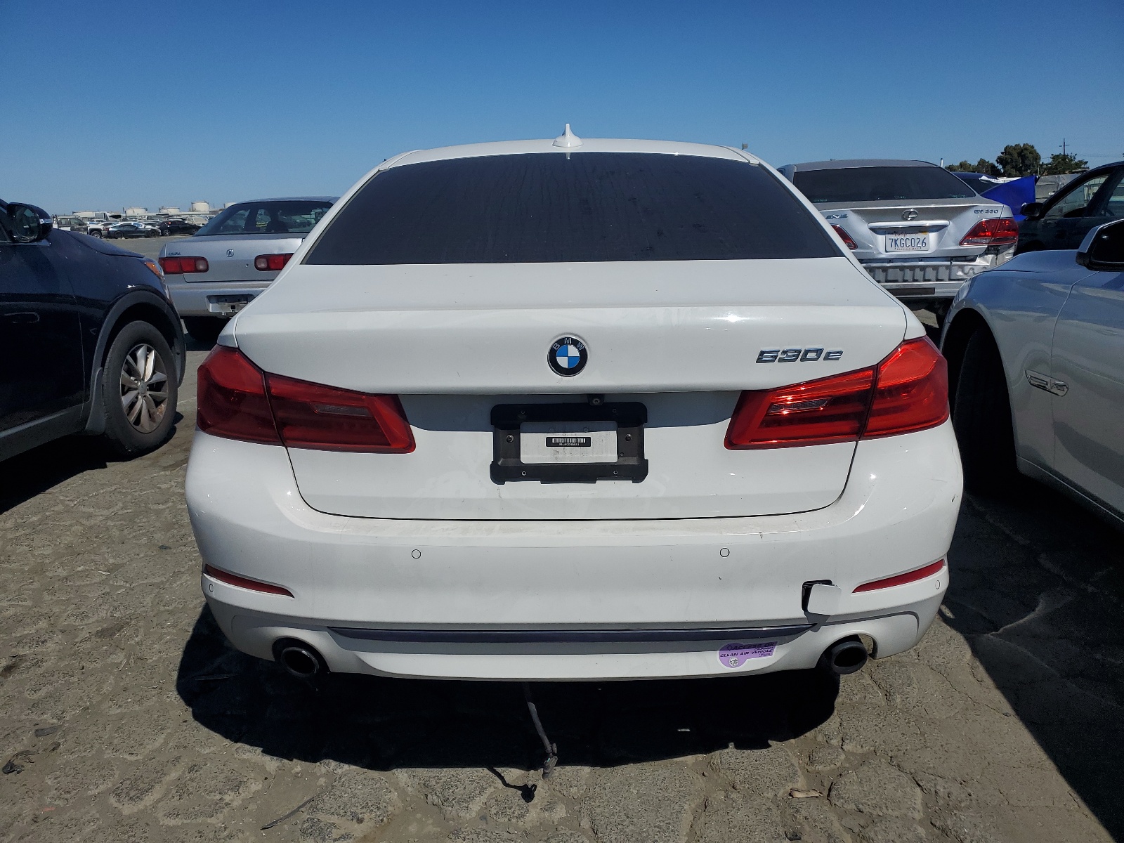 WBAJA9C57KB389334 2019 BMW 530E