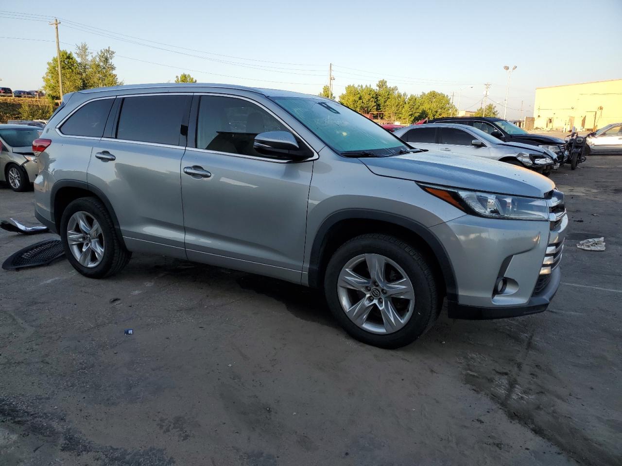 2018 Toyota Highlander Limited VIN: 5TDYZRFH0JS237709 Lot: 68892494