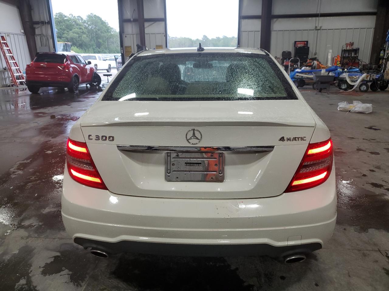 2012 Mercedes-Benz C 300 4Matic VIN: WDDGF8BB1CR211739 Lot: 66167594