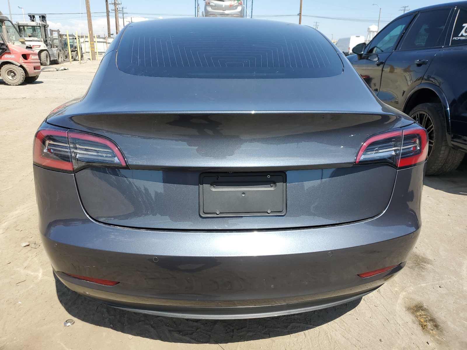 2020 Tesla Model 3 vin: 5YJ3E1EB1LF639122