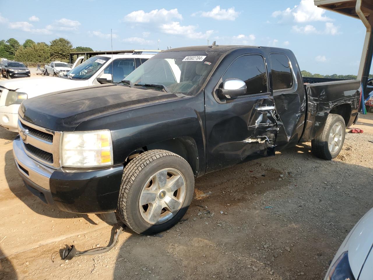2009 Chevrolet Silverado - Image 1