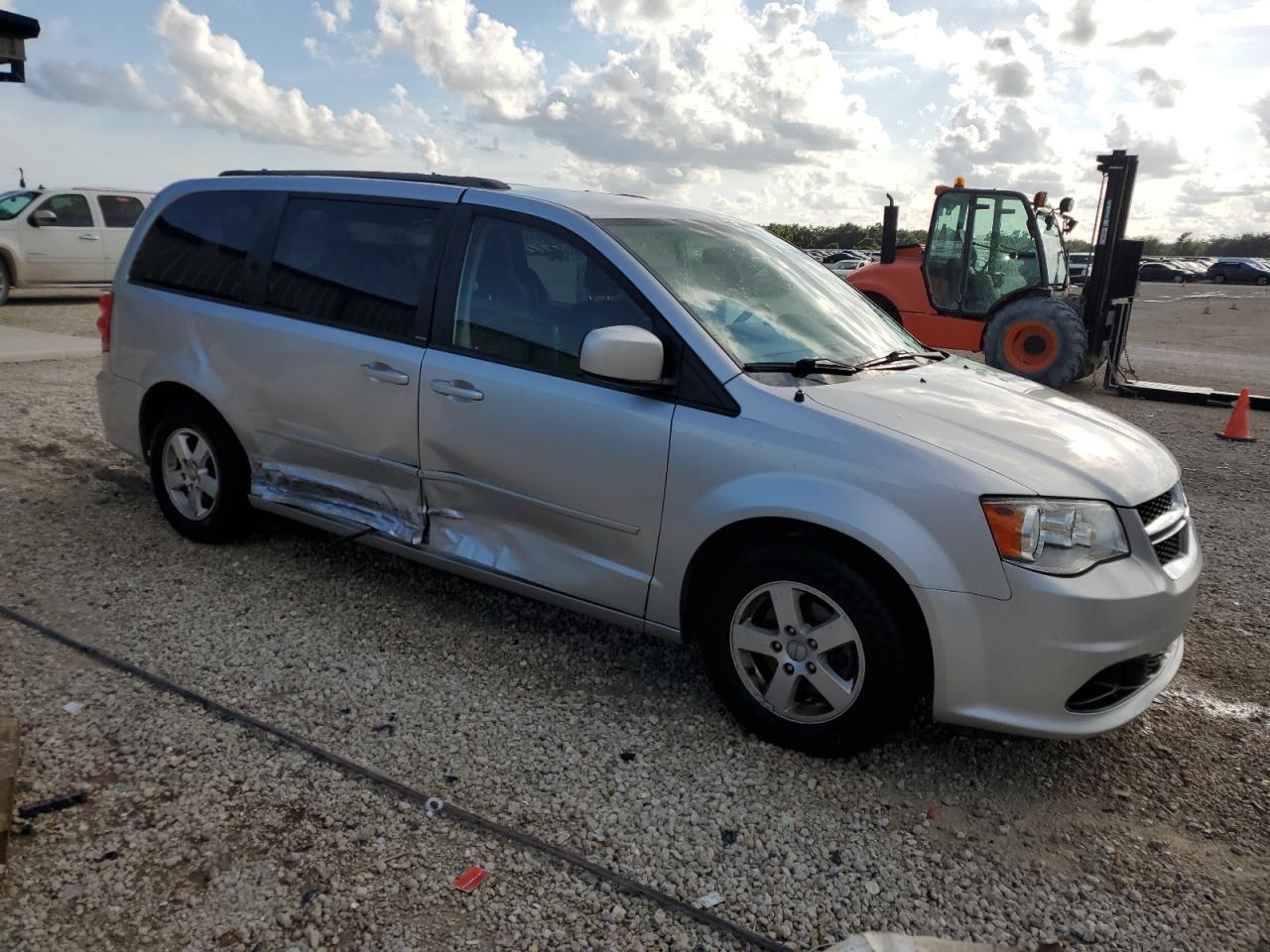 2012 Dodge Grand Caravan Sxt VIN: 2C4RDGCG7CR377724 Lot: 68257624