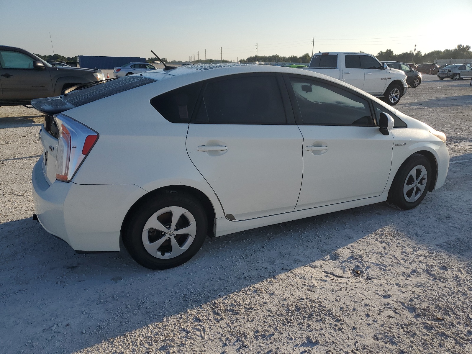 JTDKN3DUXF0454905 2015 Toyota Prius