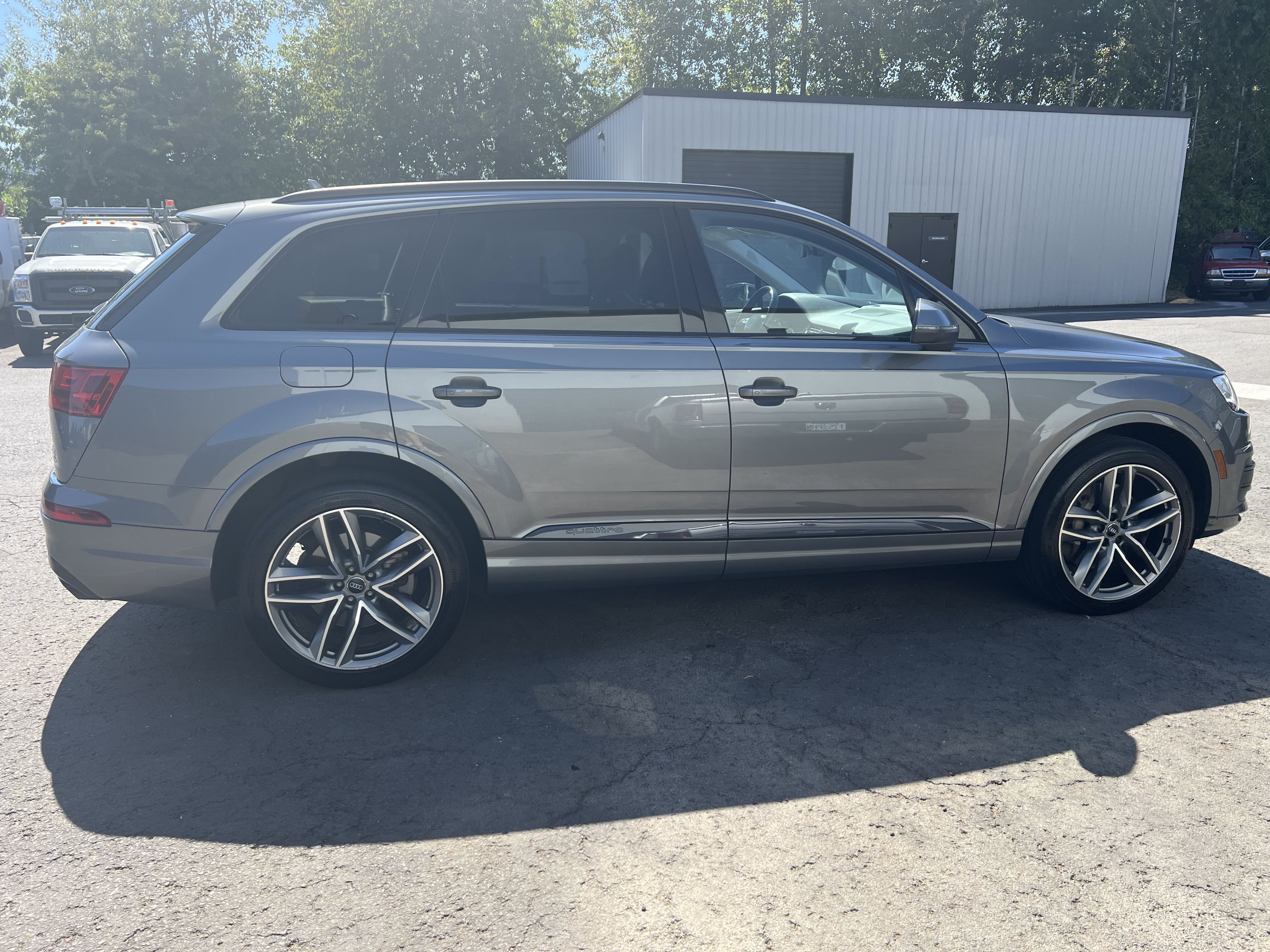 2018 Audi Q7 Prestige vin: WA1VAAF74JD002450