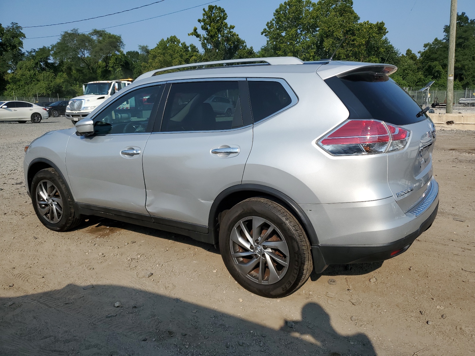 2015 Nissan Rogue S vin: 5N1AT2MV6FC800348