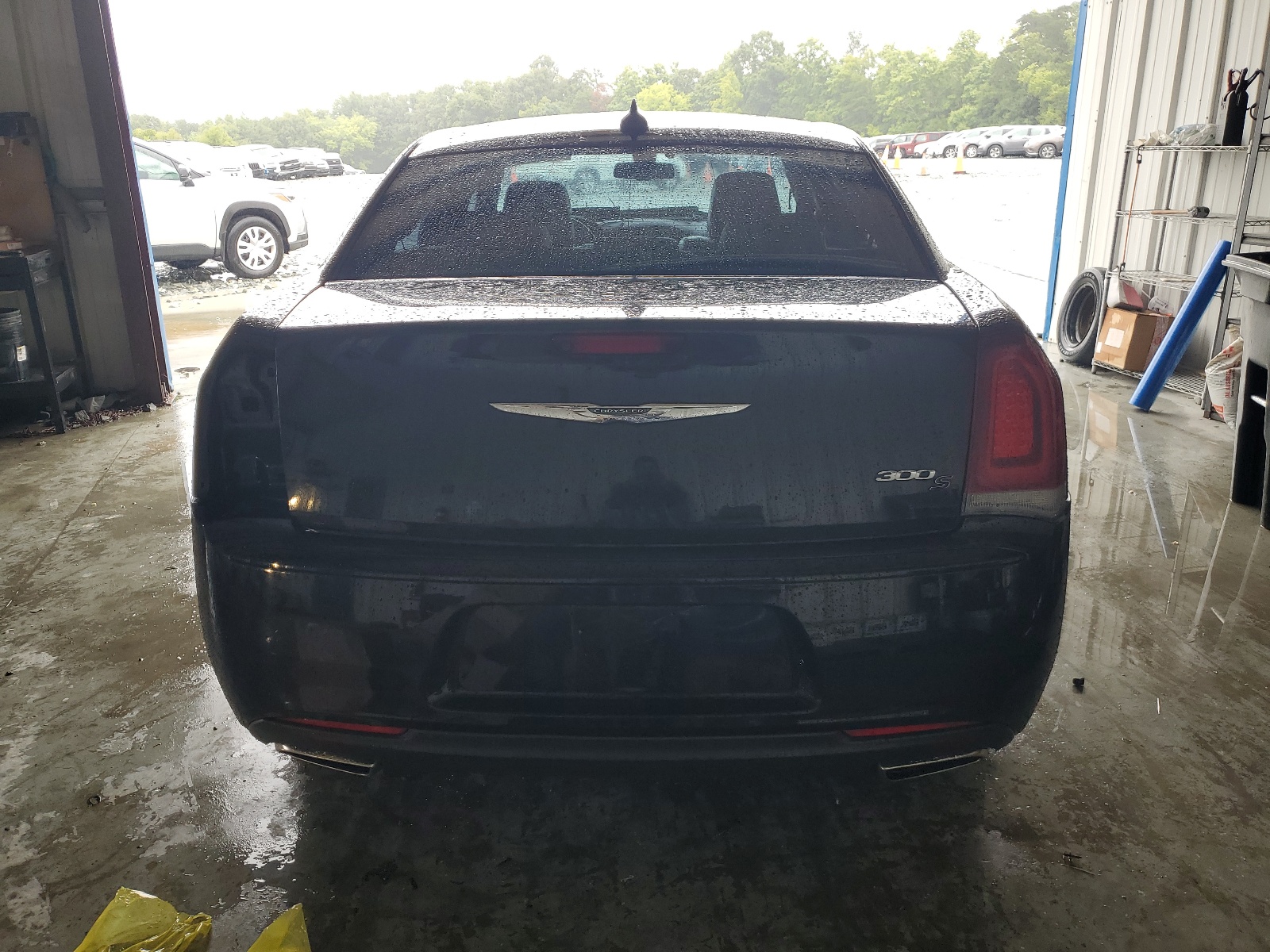 2C3CCABG5JH320727 2018 Chrysler 300 S