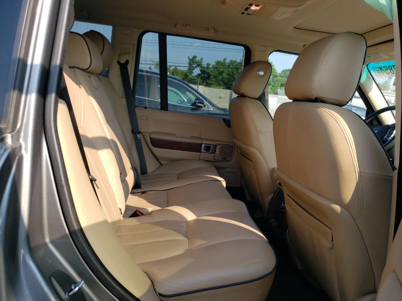 2010 Land Rover Range Rover Hse VIN: SALME1D42AA308250 Lot: 66247854