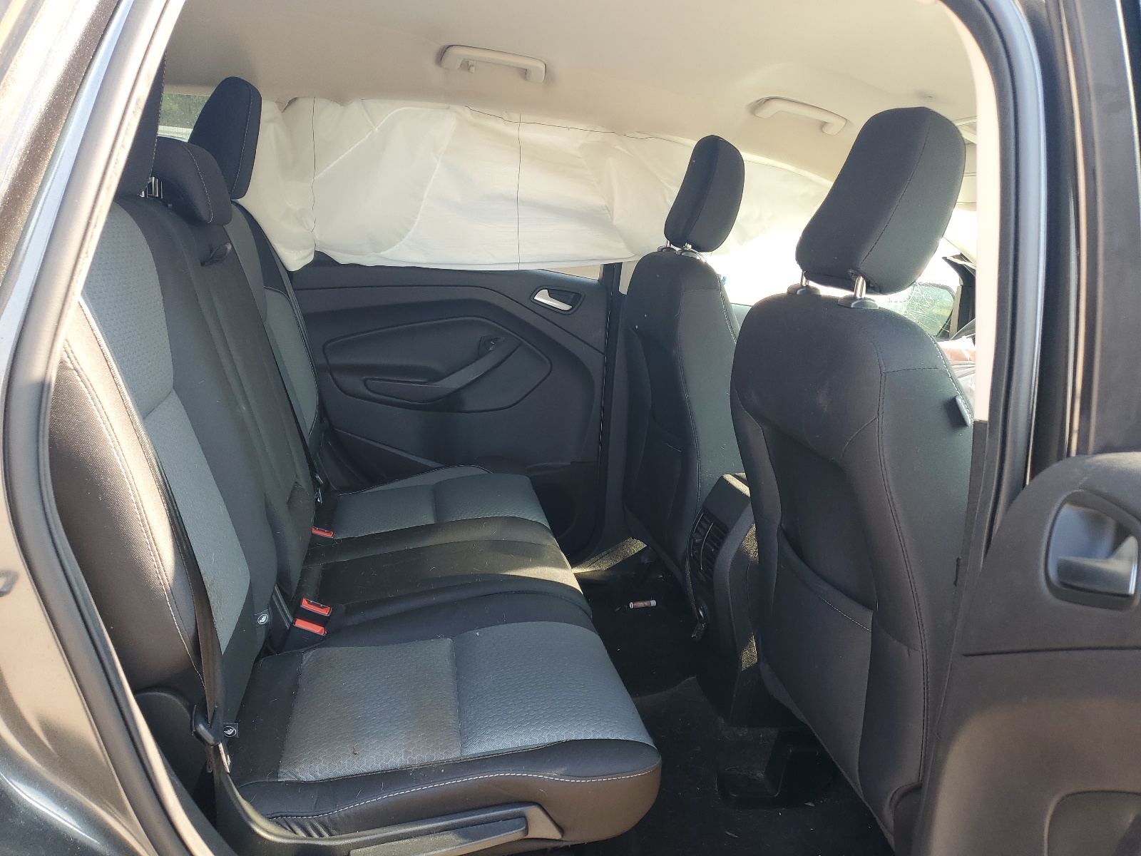 1FMCU0GD0JUD34013 2018 Ford Escape Se